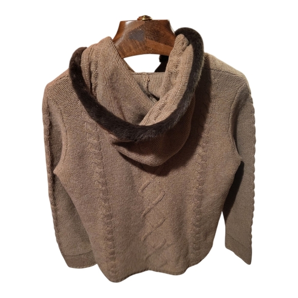 Carole Little Camel Cable Knit Hooded Faux Fur Wool Cardigan Sweater Size Medium - Picture 2 of 6